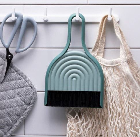 Dust Arch Dust Pan & Brush Set by Peleg Design